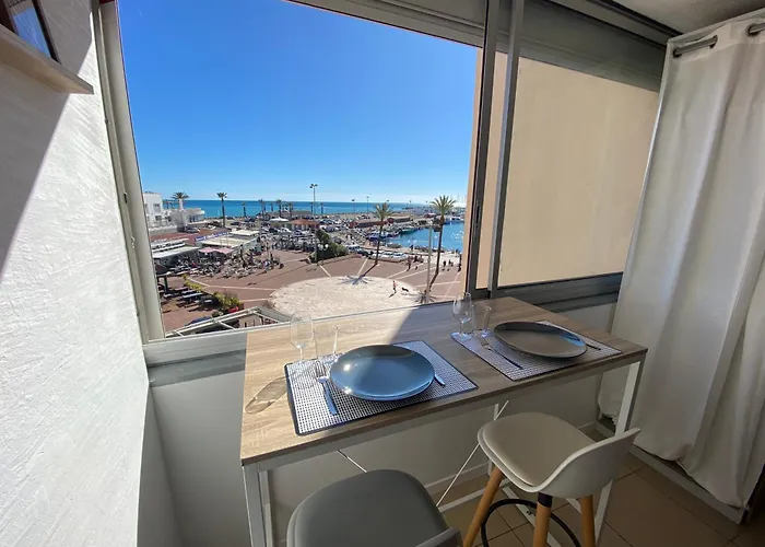 Le Vista Mare - Vue Port Avec Place De Parking
